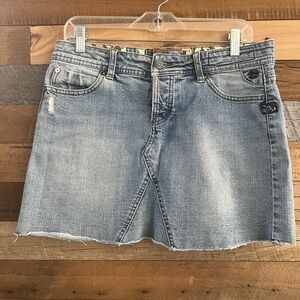 Billabong mini denim skirt size 5